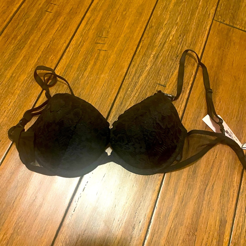 NWTs Victoria Secret Pink Black Lace Bra, 32C